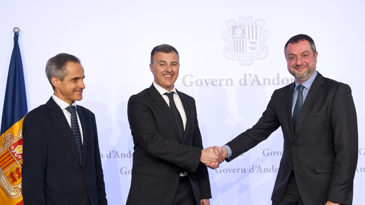 La roda de premsa de presentació del conveni de col·laboració amb Microsoft