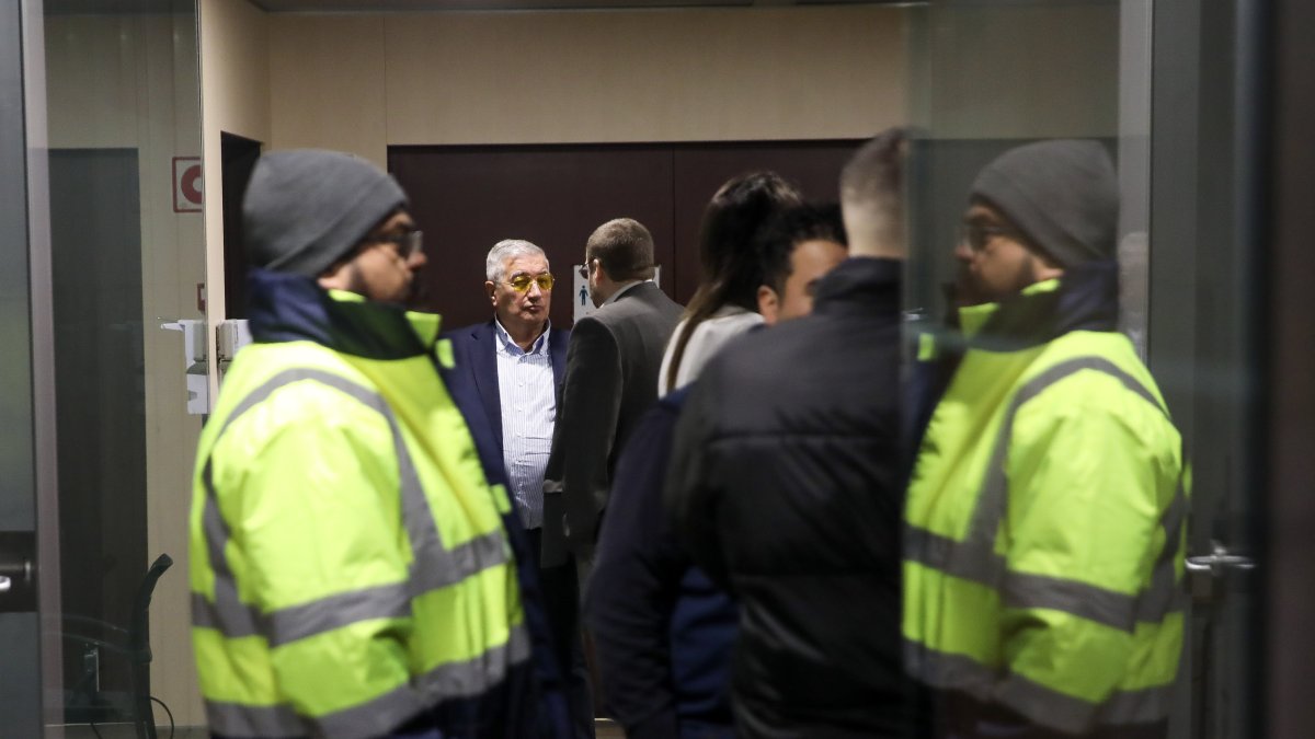 Gabriel Dallerès en la reunió d'arbitratge divendres passat amb els conductors