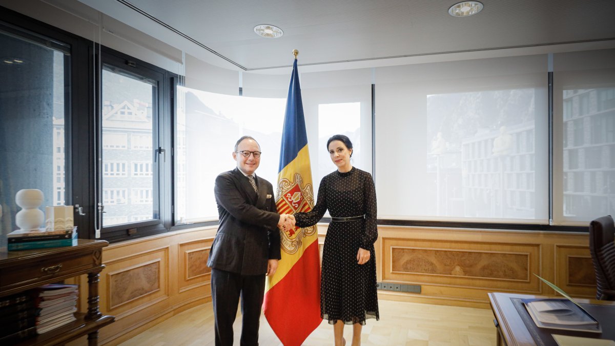 Reunió entre Xavier Espot i la ministra d'Afers Exteriors, Educació o Esports de Liechtenstein, Dominique Hasler