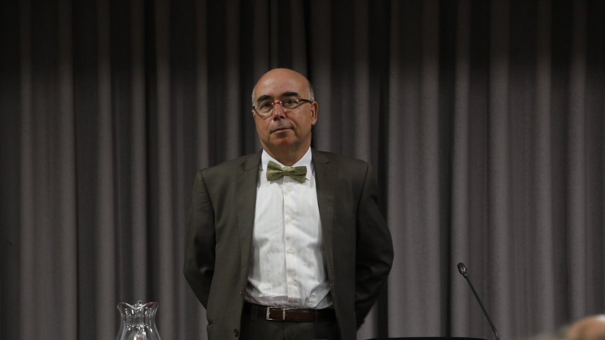 Manuel Montobbio a l’ambaixada espanyola.