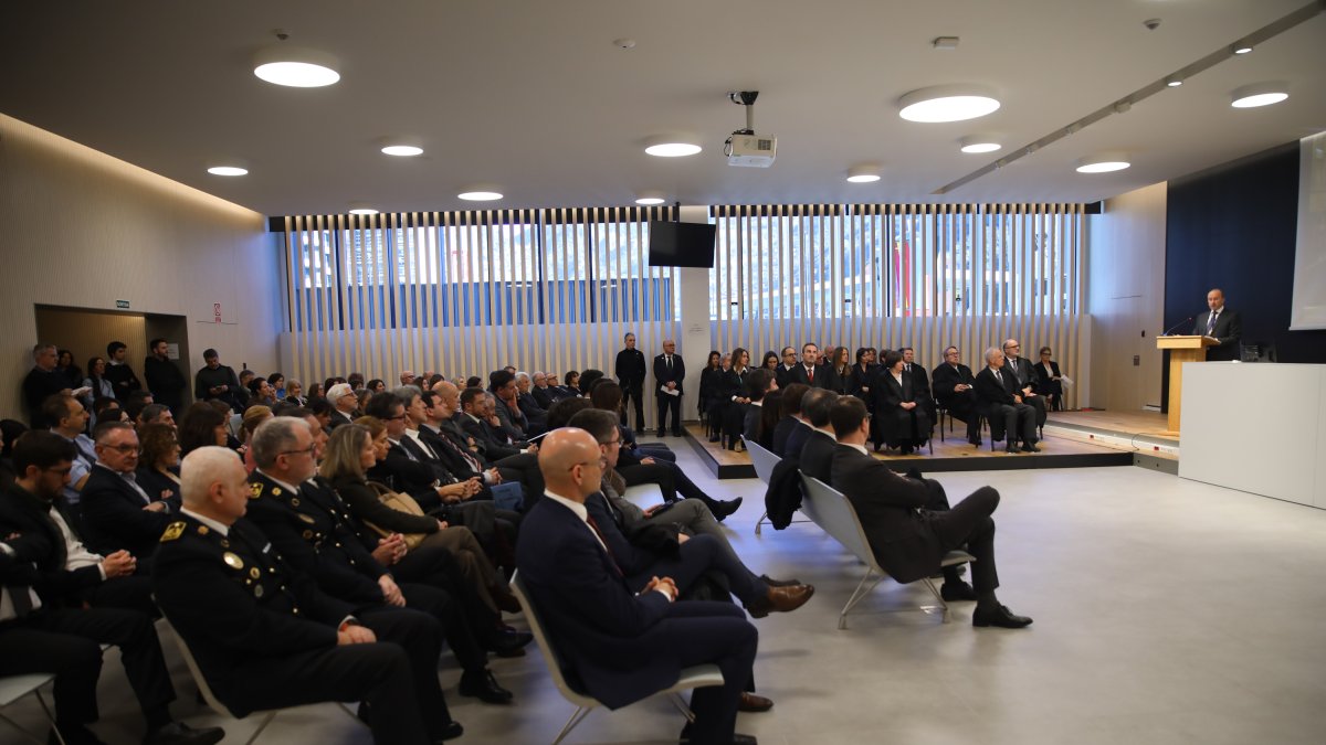 L’acte es va celebrar a la sala magna de la seu de la Justícia.