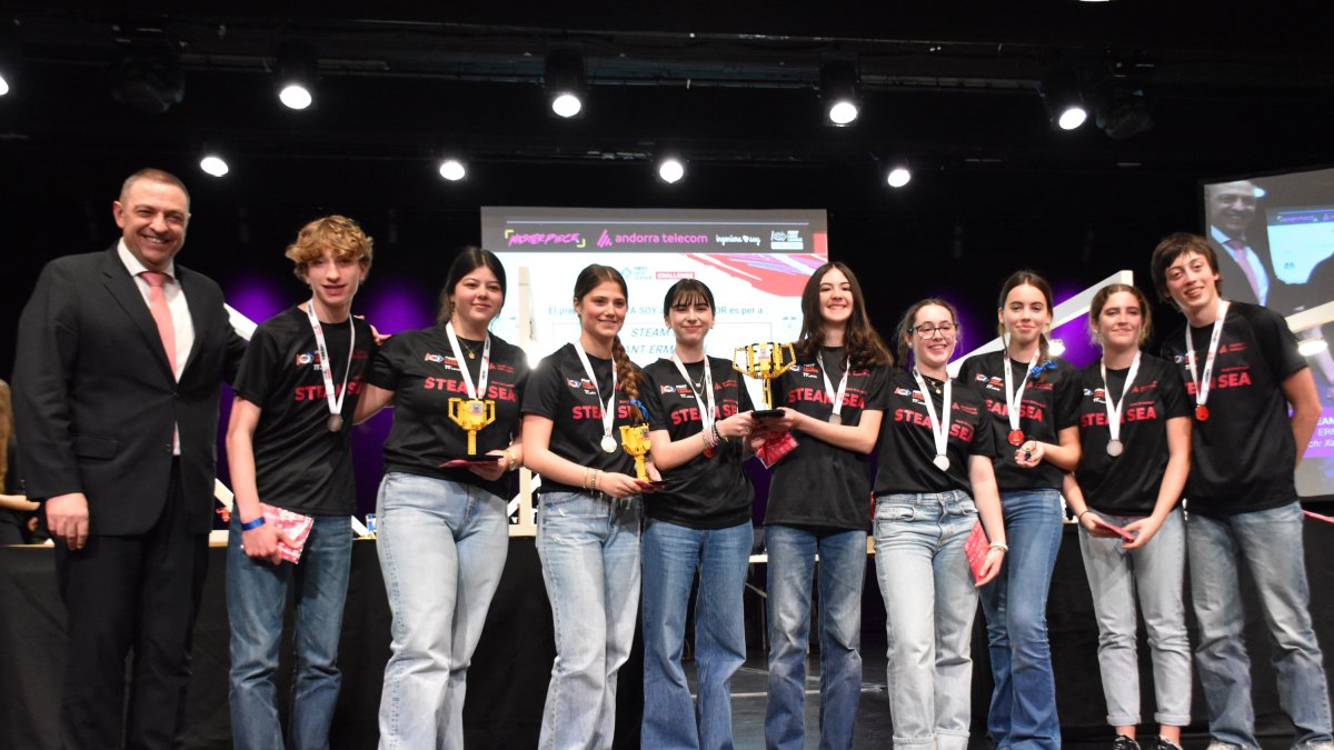 L'equip guanyador Steam Sea de l'escola Sant Ermengol s'ha emportat tres dels sis premis
