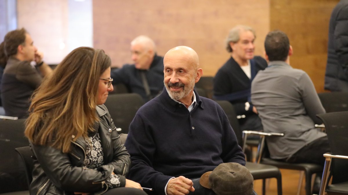 La directora general del SAAS, Meritxell Cosan, amb l’exministre Joan Martínez Benazet.