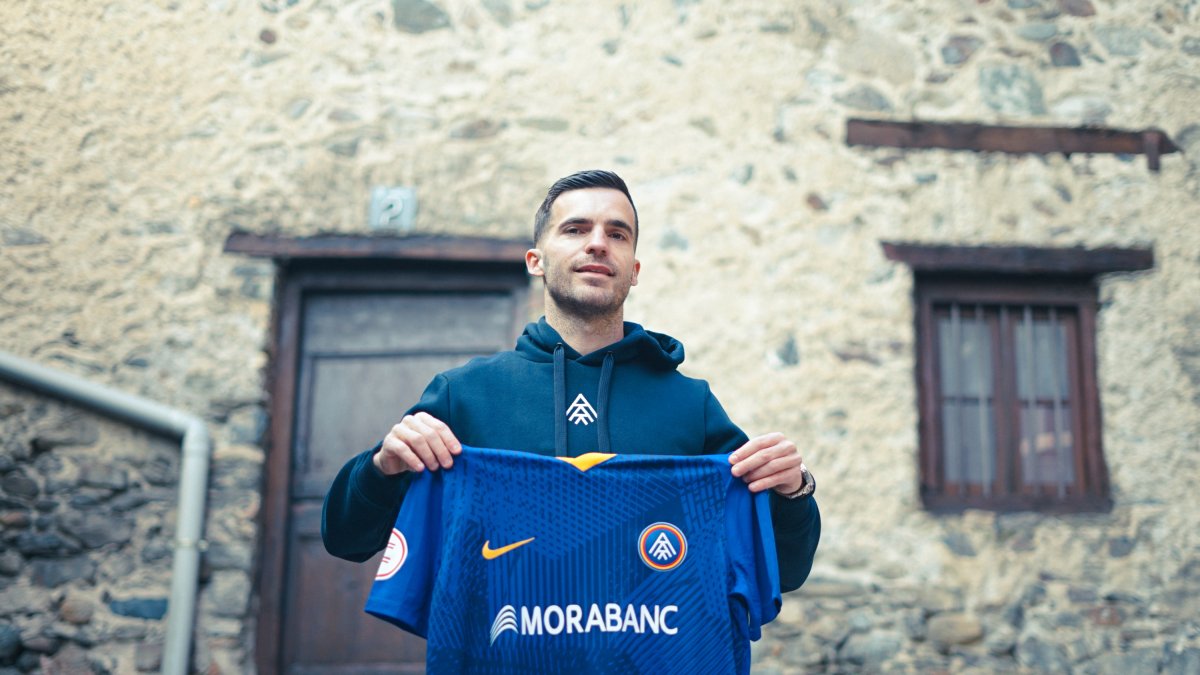 Manel Royo, un dels nous fitxatges de l’FC Andorra, ahir a Casa de la Vall.