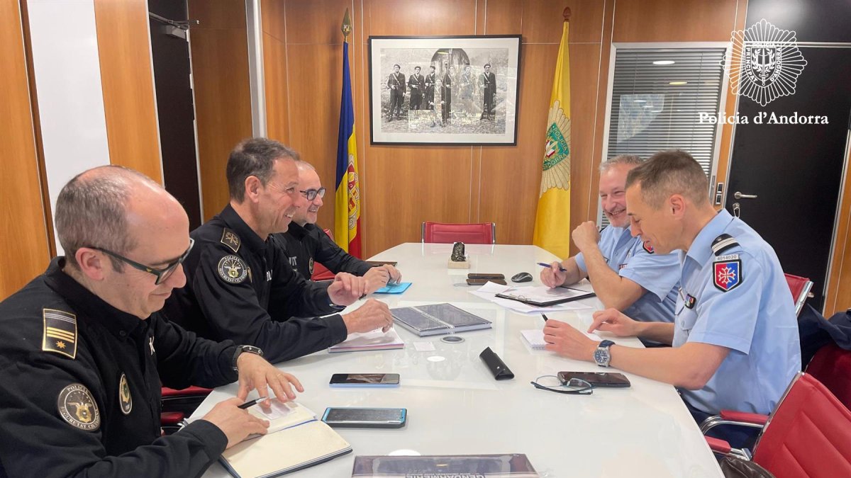Reunió entre la Policia i la Gendarmeria