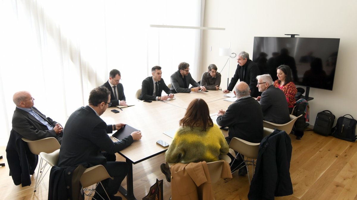 La reunió entre els representants de Govern i la Generalitat de Catalunya a l'aeroport de la Seu aquest matí