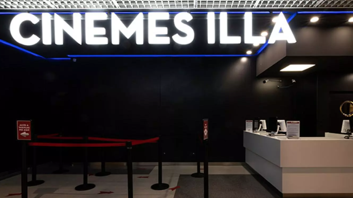Entrada dels Cinemes Illa.
