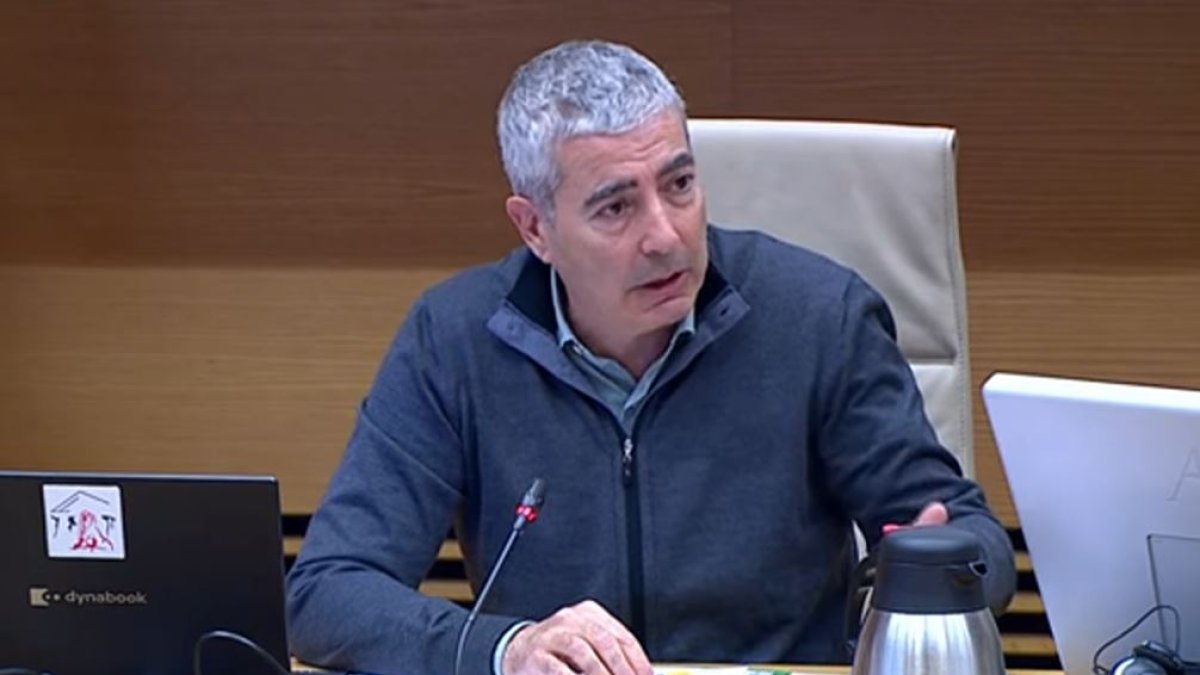 Joan Pau Miquel durant la seva compareixença al Congrés