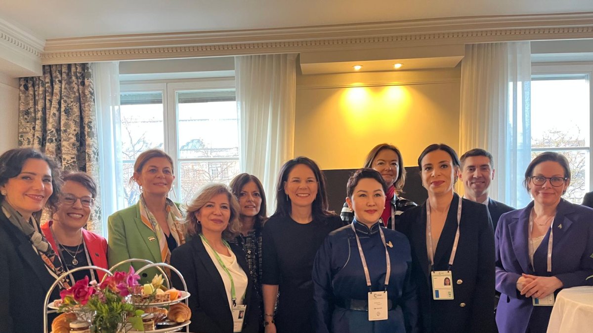 Tor va a la trobada de dones ministres d’Afers Exteriors