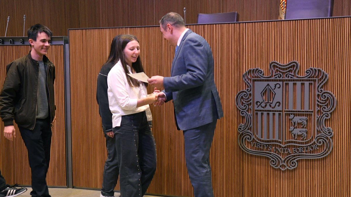 Els guanyadors de la Lliga de Debat.