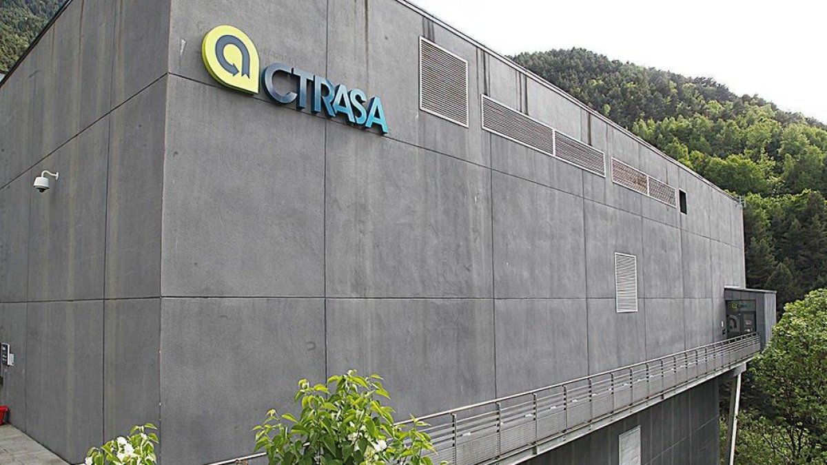 El centre de tractament de residus de la Comella.