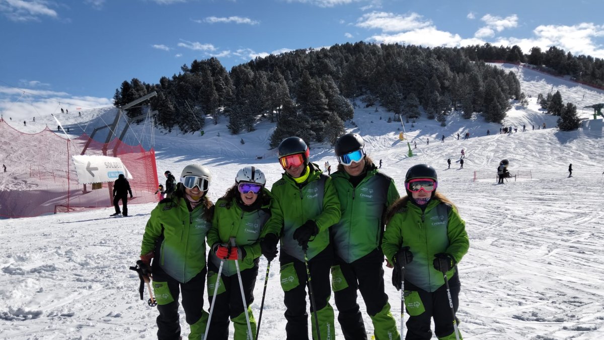 La delegació andorrana que anirà a Torí.