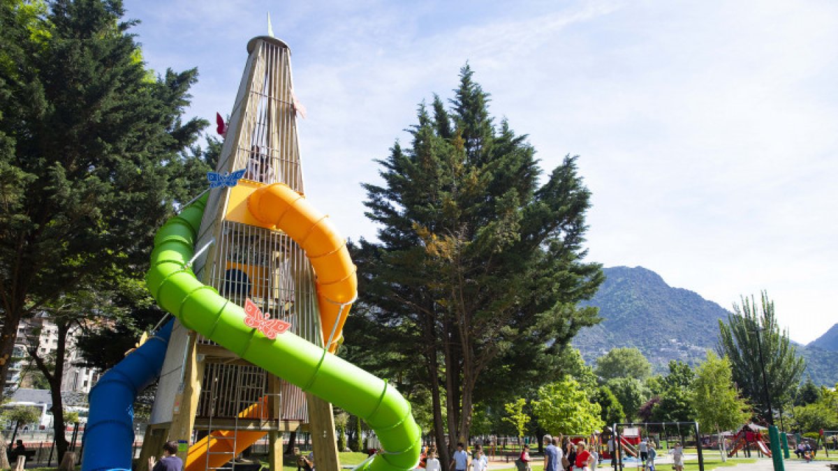 La zona de jocs del parc infantil del Parc Central