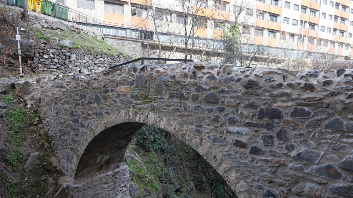El pont restaurat.