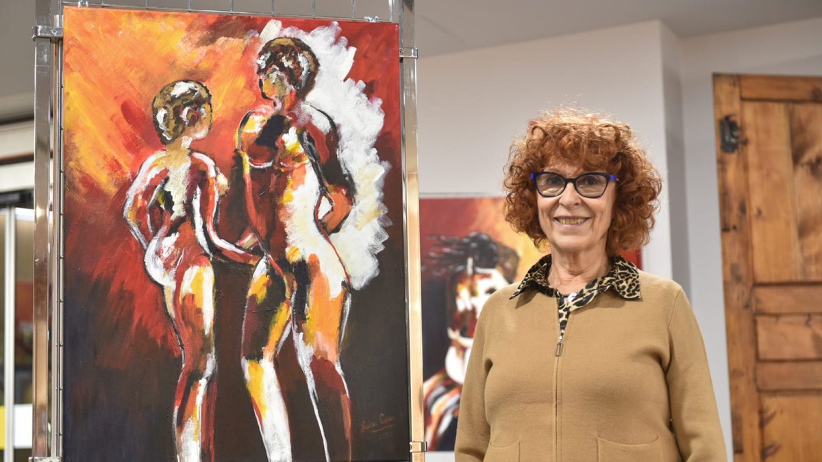 Lluïsa Casas durant la inauguració de l'exposició a l’Espai Galobardes