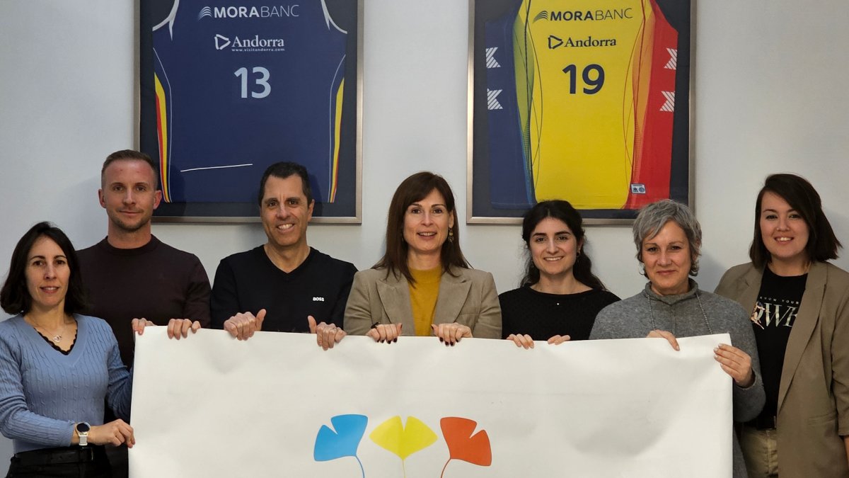 Entrega del xec a l'AMMA