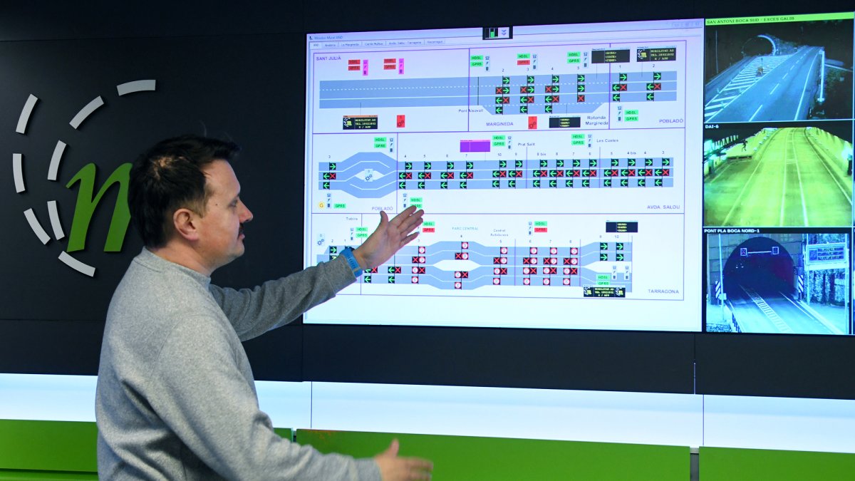 Daniel Boneta durant la presentació del nou dispositiu de mobilitat