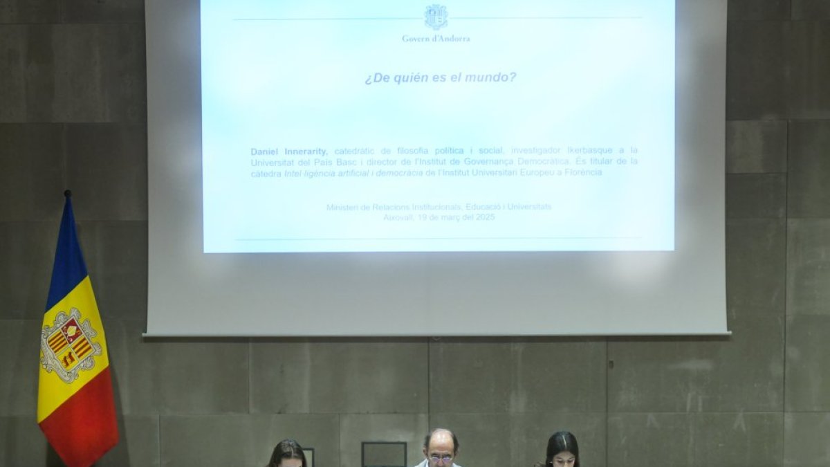 Un instant de la conferència.
