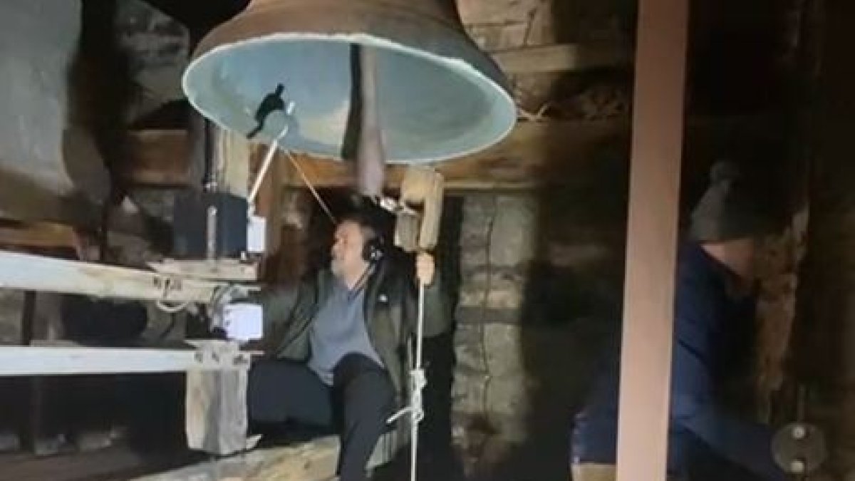 Repic de campanes a l’església de Sant Serni de Canillo.