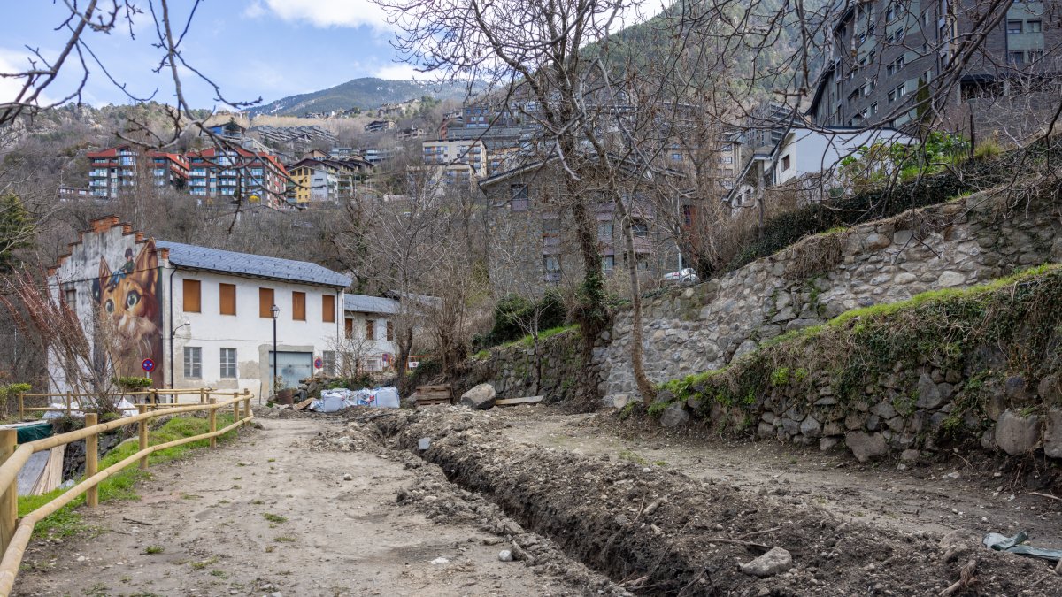 La parcel·la que s’està adequant.