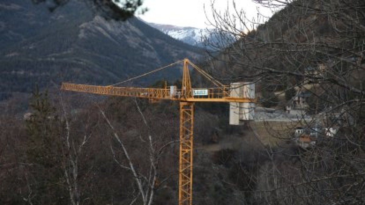 Una grua d’alçada de la construcció.