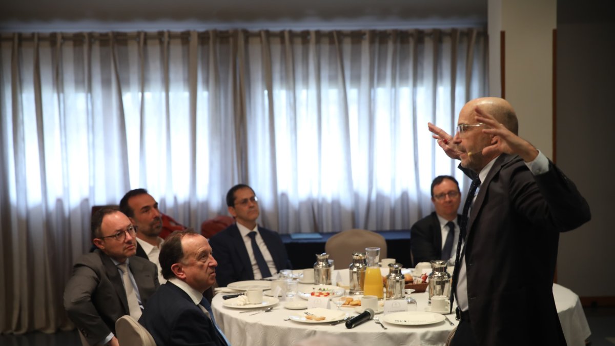 El cap de Govern, Xavier Espot, present en la presentació de l'estudi macroeconòmic de l'Empresa Familiar Andorrana
