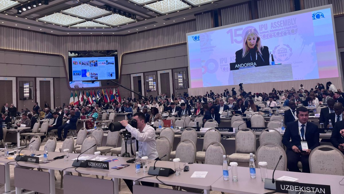 La subsíndica general, Sandra Codina, durant el discurs a l'Assemblea de la Unió Interparlamentària.