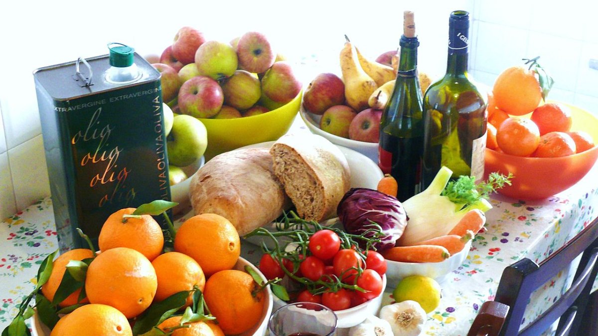 L'adherència a la dieta mediterrània redueix un 6% el risc de càncer relacionat amb l'obesitat