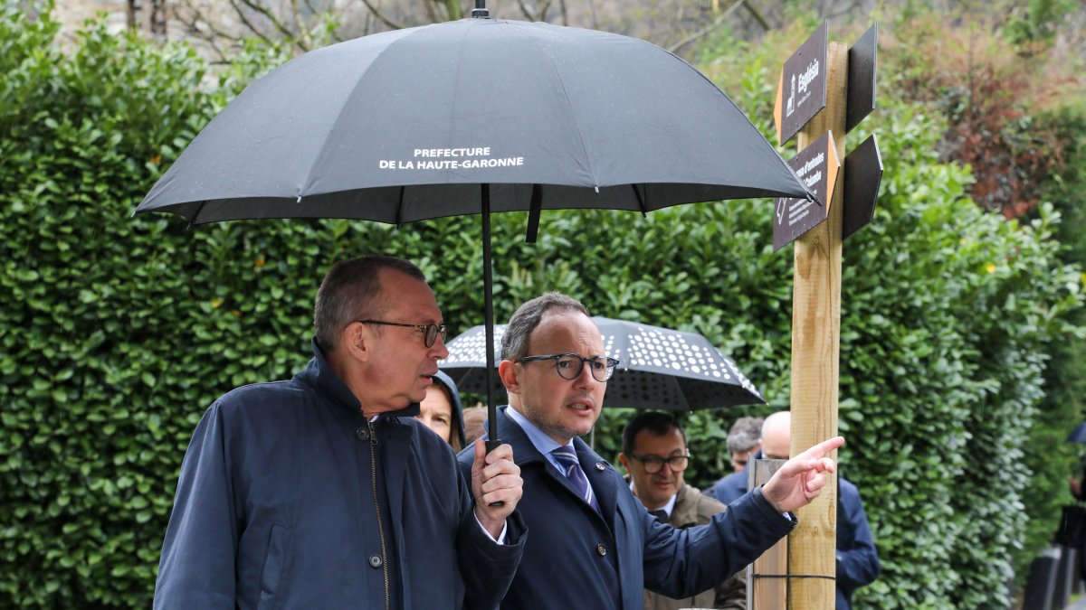Xavier Espot i el prefecte de la regió d’Occitània, Piere-André Durand.
