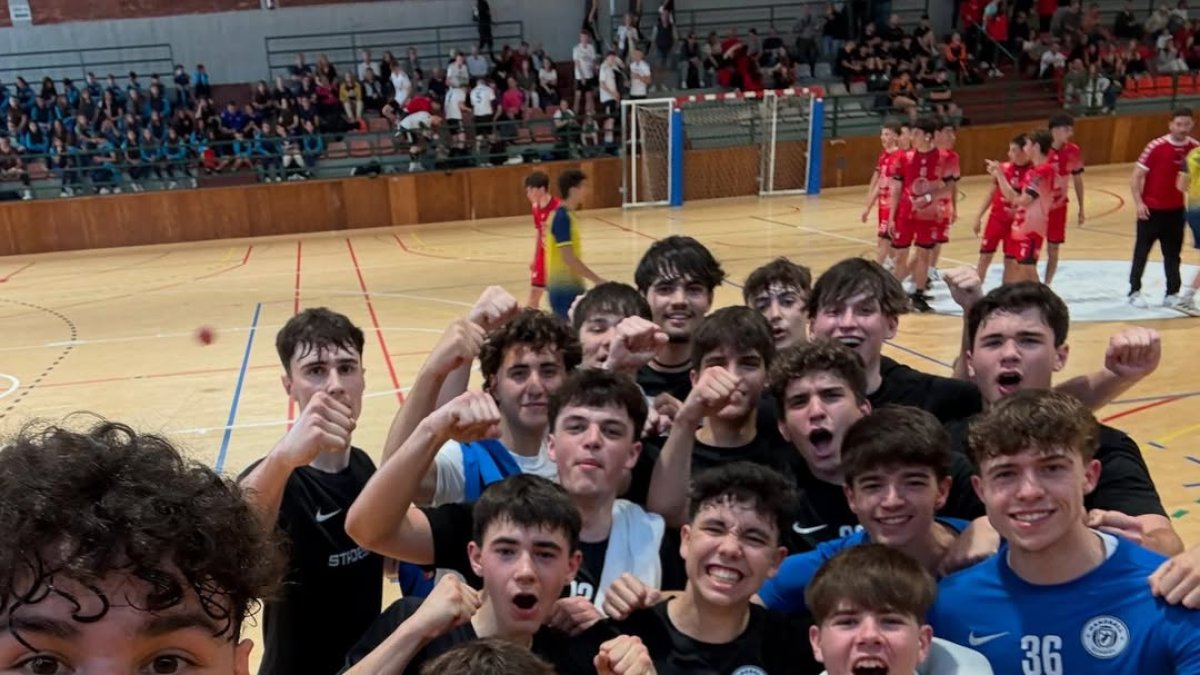 L’equip del Handball School.