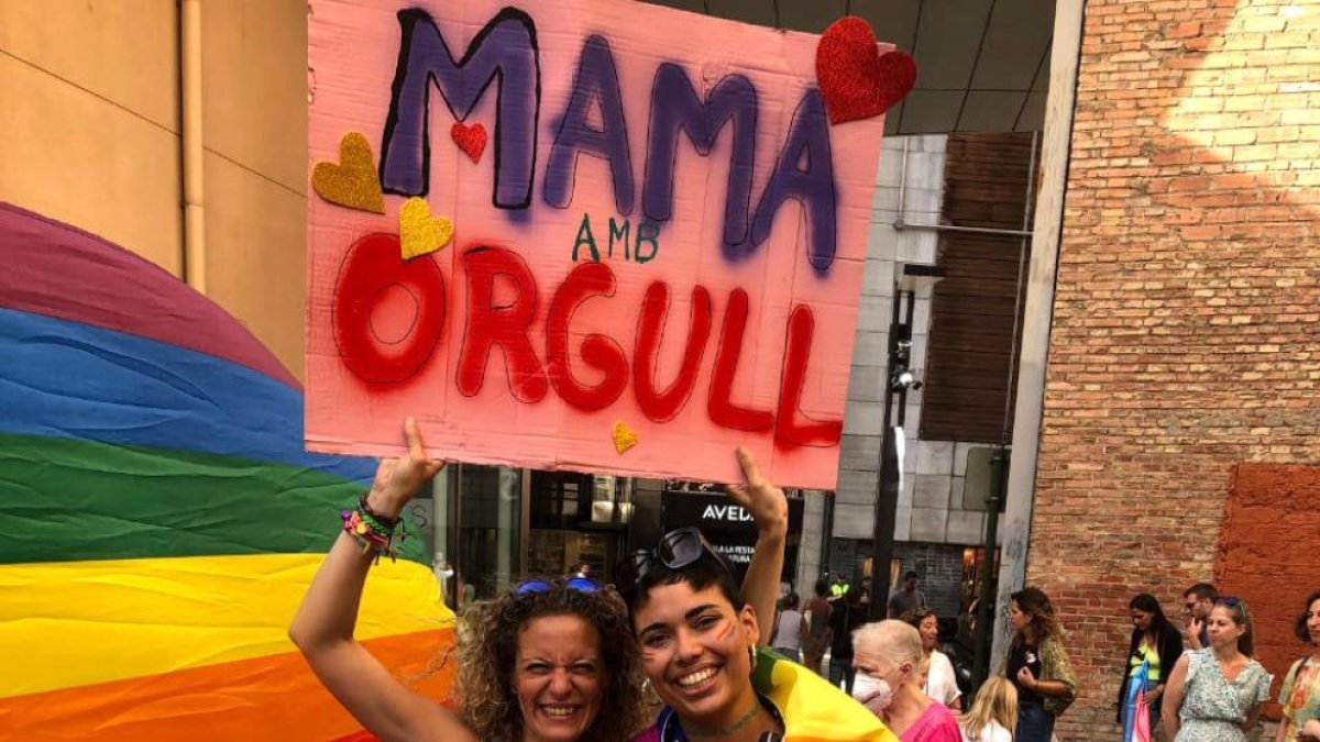 Vargas, a la dreta, el dia de l’orgull.