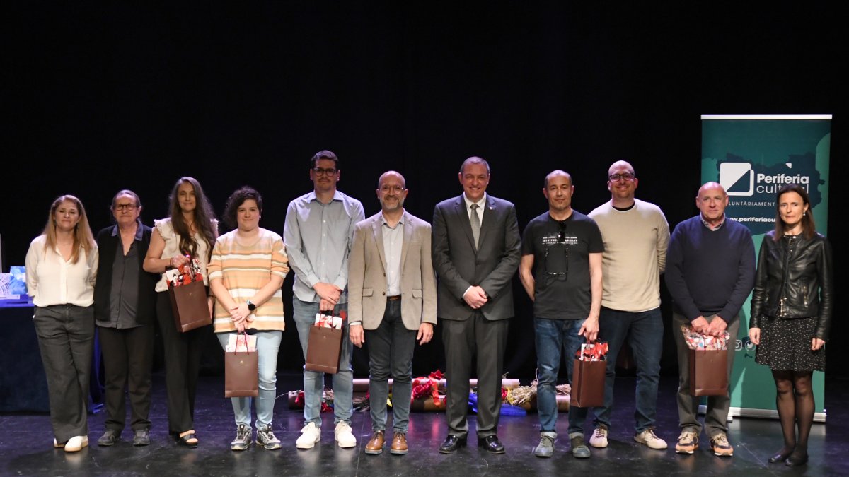 Els premiats en el concurs Miquel Martí i Pol.