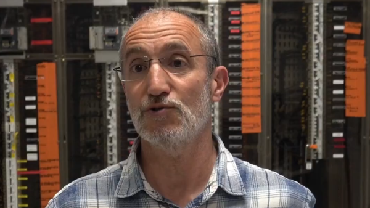 FEDA explica com va resoldre l'apagada elèctrica