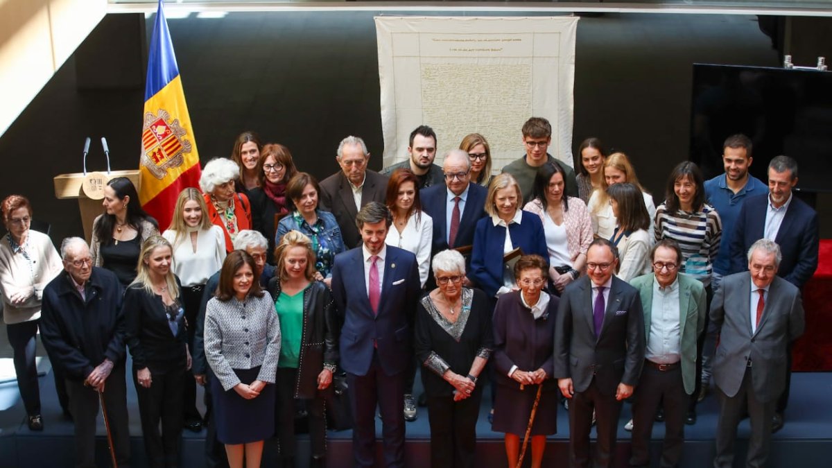 Acte d'entrega de l'Orde de Carlemany a les sufragistes andorranes