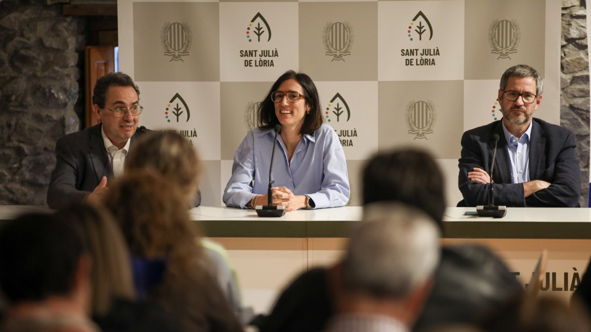 Els ponents a la taula rodona contra el càncer celebrada aquesta tarda a Sant Julià