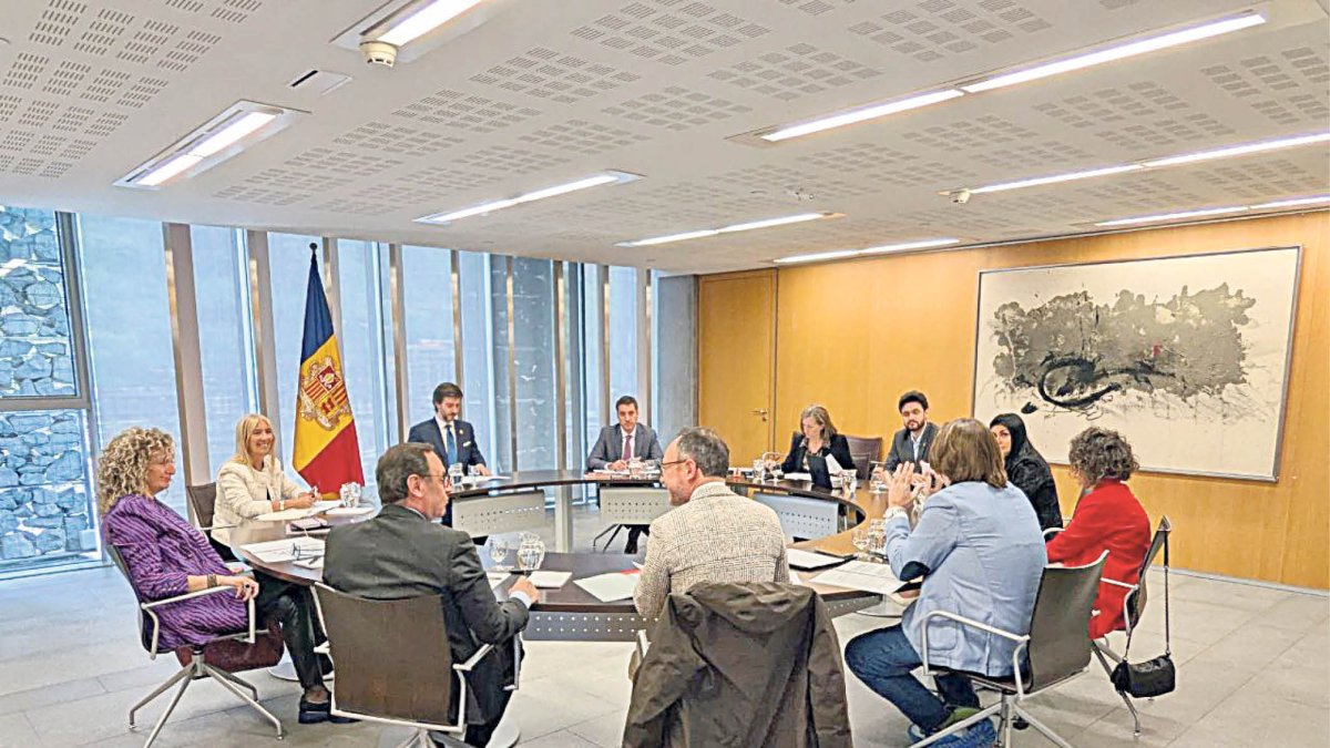 Reunió de la junta de presidents.