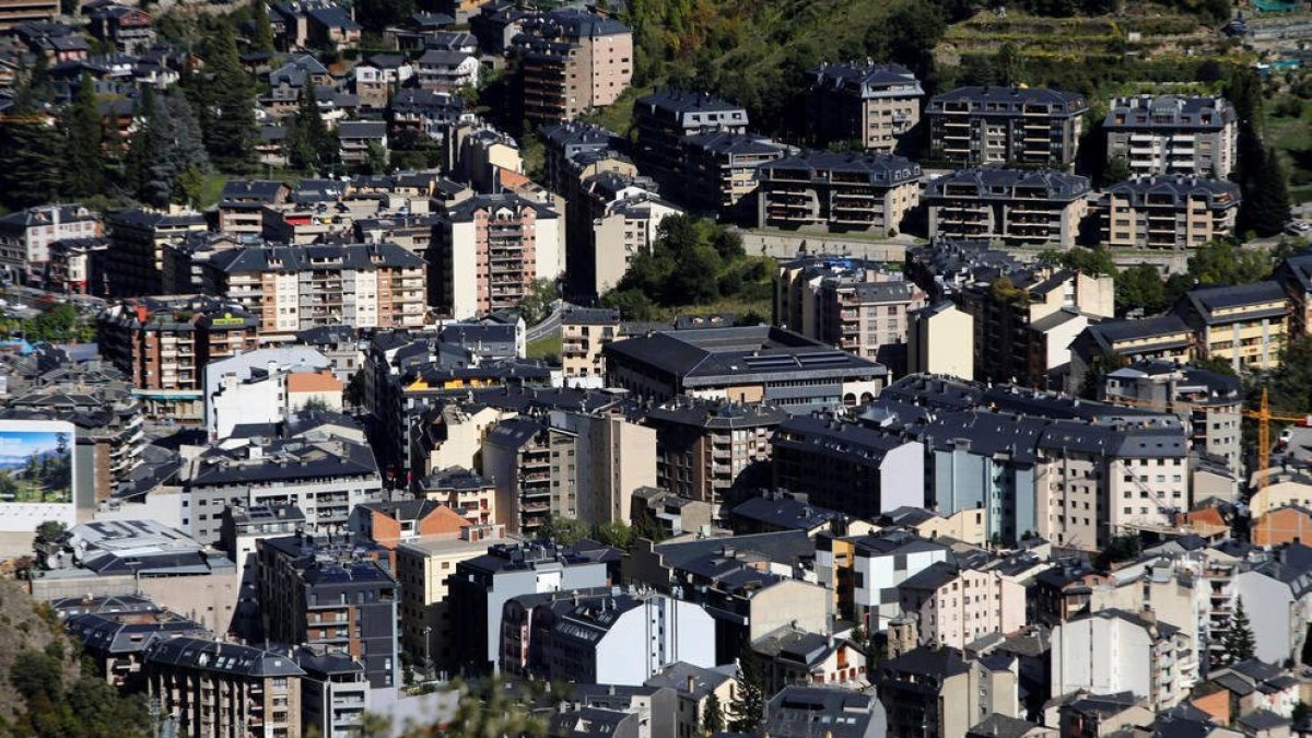 Vista de pisos d’Andorra la Vella.