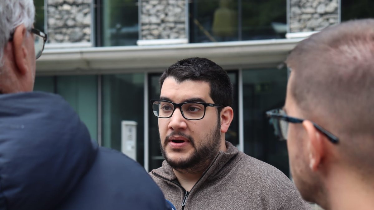 Baró durant les declaracions a la premsa.