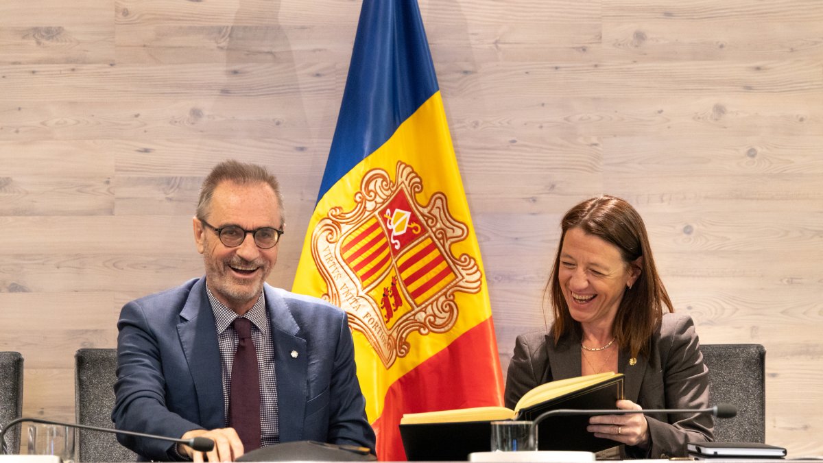 Nicolas Eybalin i Maria del Mar Coma durant la trobada