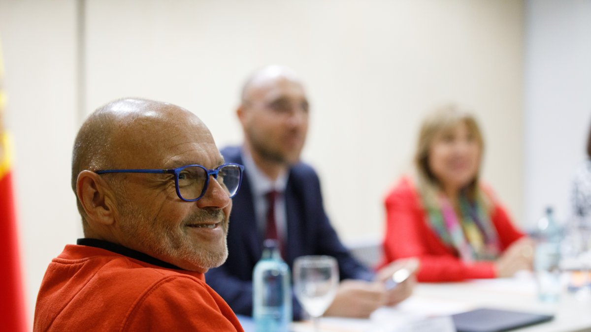 Reunió del Consell Econòmic i Social. Gabriel Ubach, Jordi Puy i Conxita Marsol