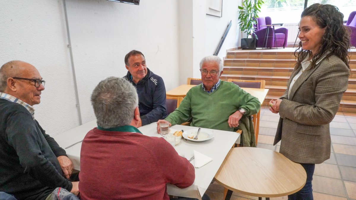 Visita al nou espai de menjador i d'oci de la gent gran d'Encamp