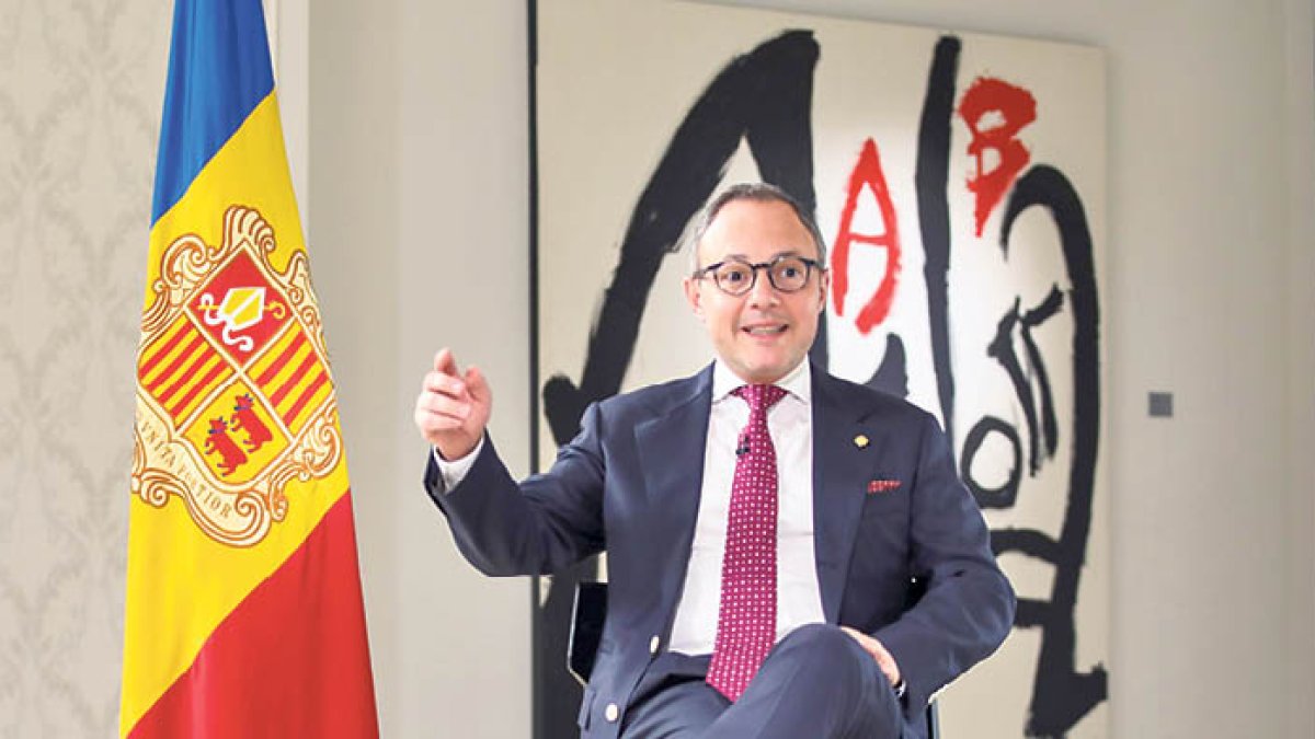 El cap de Govern, Xavier Espot, durant, l’entrevista que es va fer ahir a l’hotel Rosaleda.