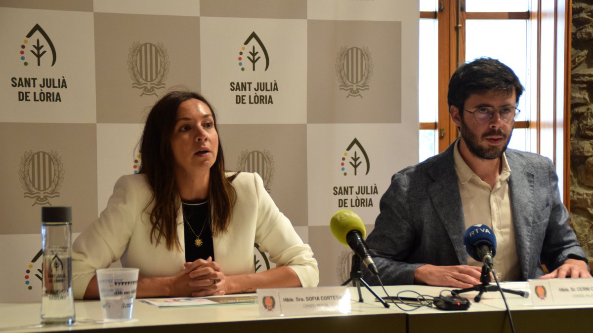 La cònsol menor, Sofia Cortesao, i el cònsol.