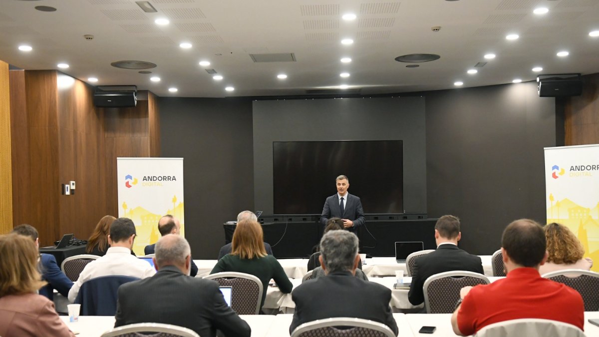 Marc Rossell durant la trobada organitzada per Andorra Digital i Mastercard