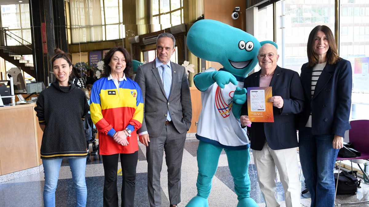 Foto de família amb el segell.