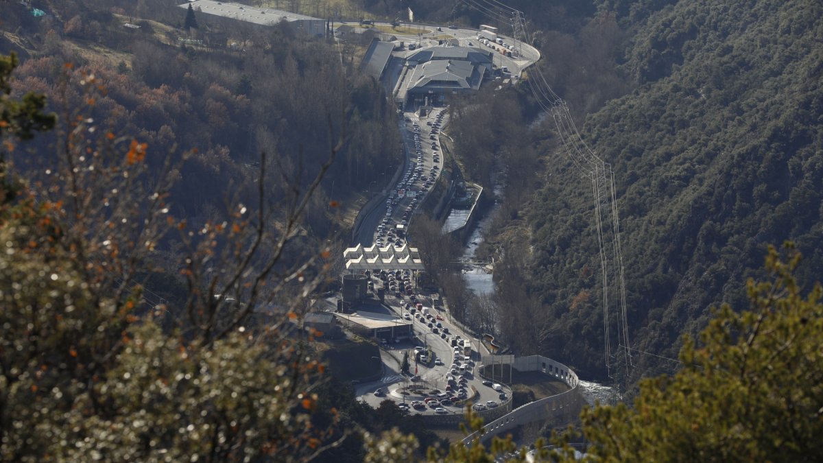 La nova ETR se situarà a tocar de la frontera.