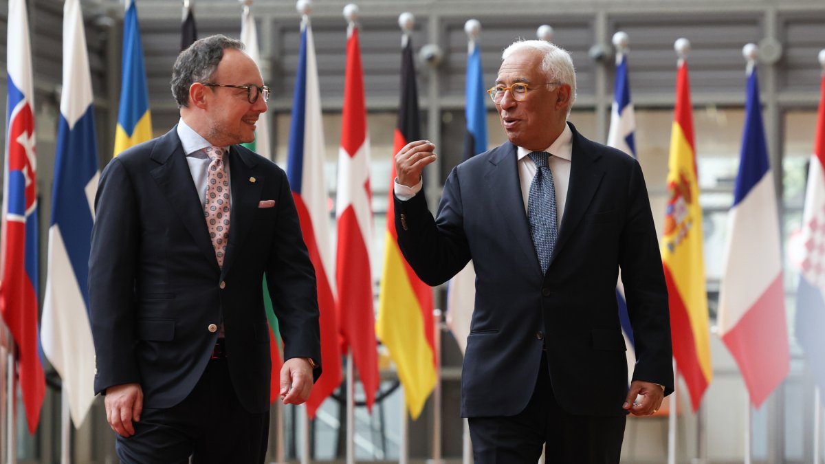 Espot i el president del Consell Europeu, António Costa.