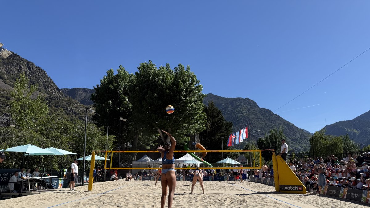 La selecció femenina ha caigut davant d'Islàndia