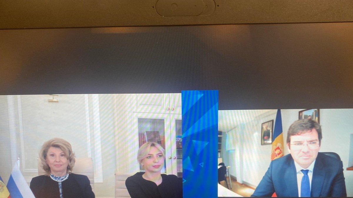 El raonador del ciutadà, Xavier Cañada, durant la reunió amb l'ombudsman russa, Tatiana Moskalkova.