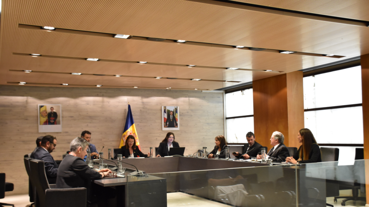 Un moment de la sessió de consell de comú d'Ordino.